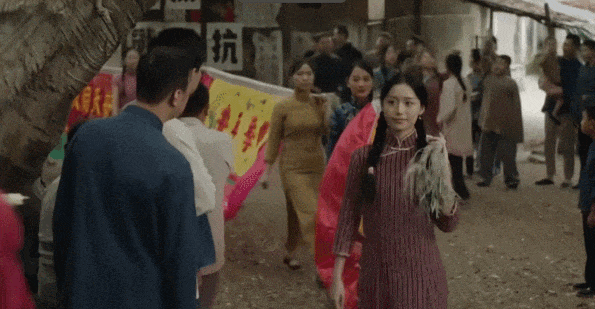 王晓慧凭《给阿嬷的情书》爆红,却拒绝六位数签约费回归本职,设计师的清醒选择