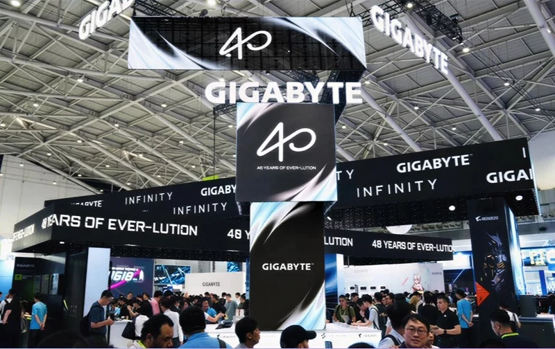 从硬件到AI生态，技嘉COMPUTEX展示完整地端AI解决方案